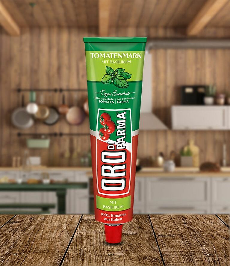 Tomato paste with basil from ORO di Parma in a 200g tube.