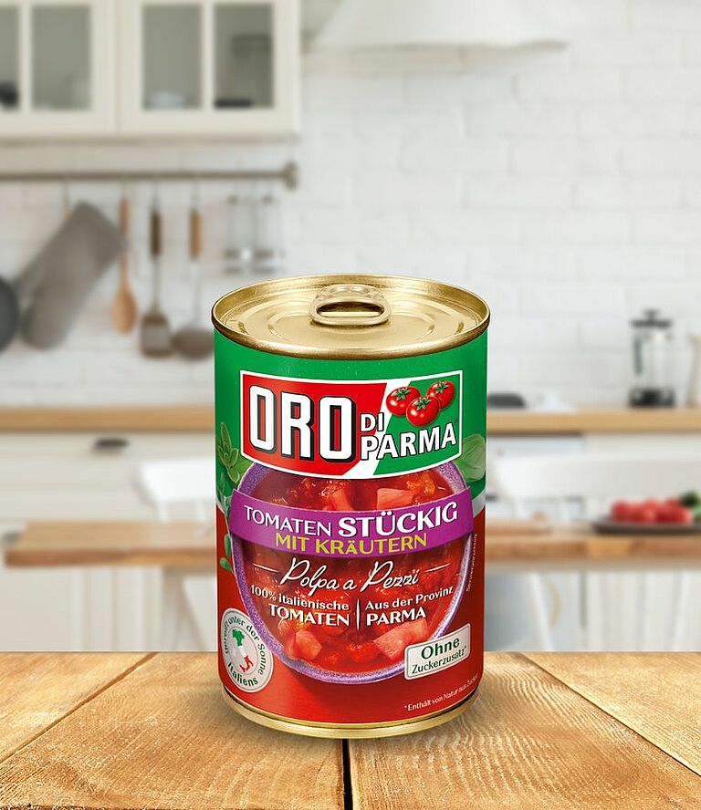 Chopped tomatoes with herbs from ORO di Parma in a 425ml can.