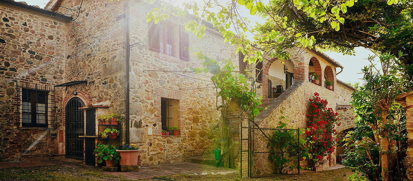 Italian house with garden