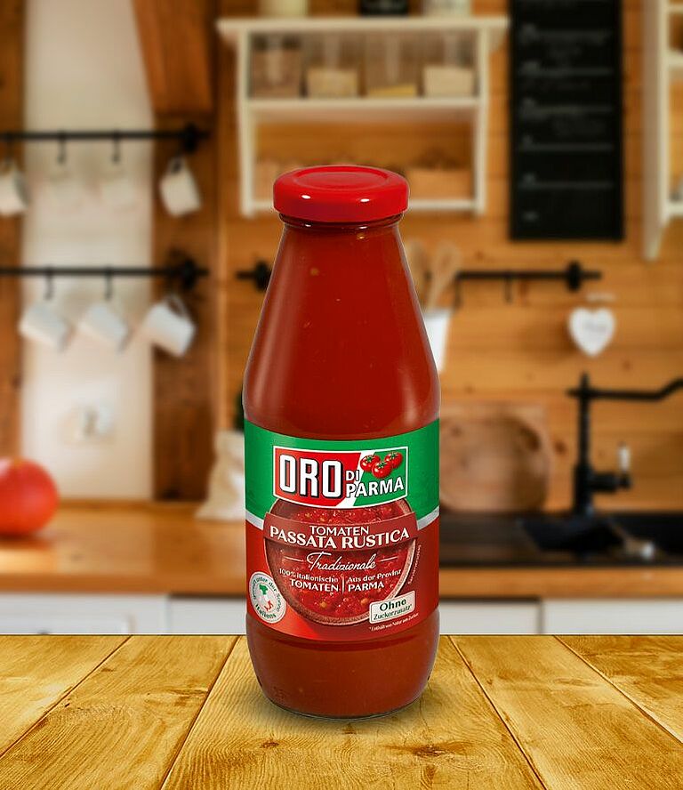 Passata Rustica from ORO di Parma in a 400ml glass bottle.